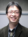 小山龍介